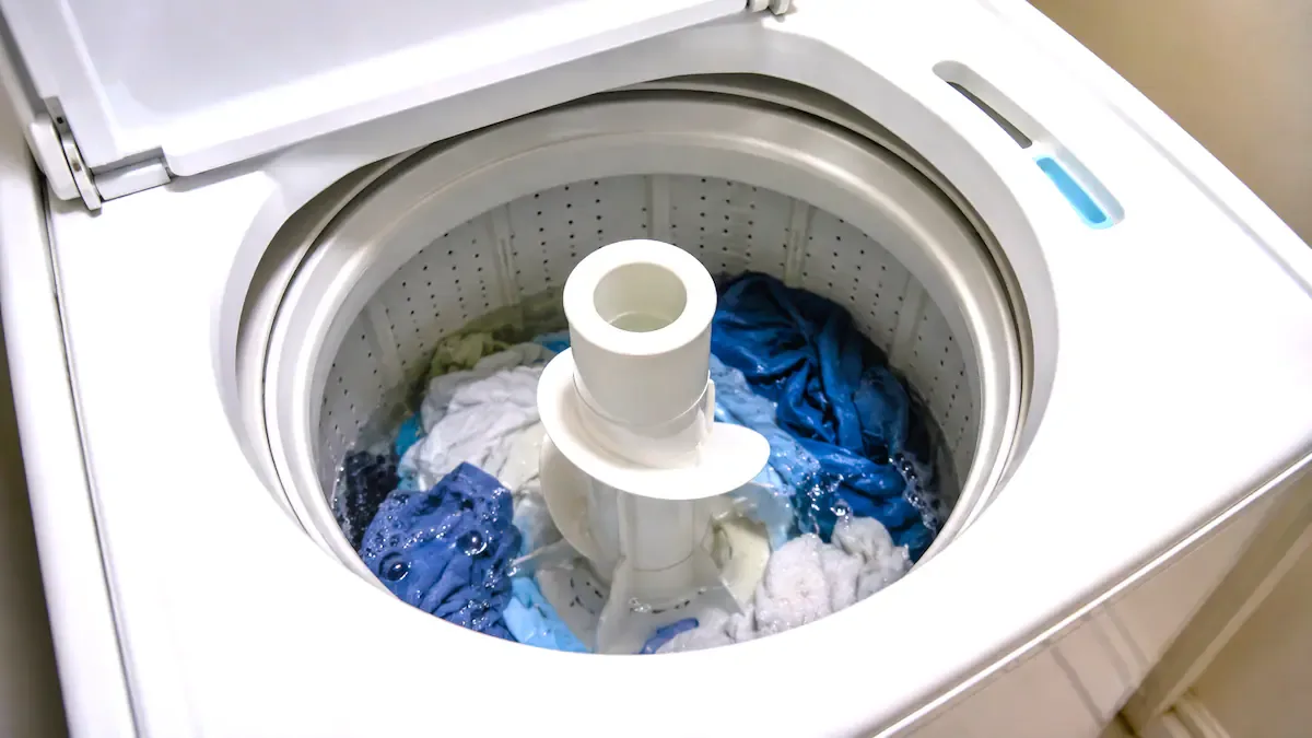 Experts say the ideal water temperature depends on the fabric, the level of dirt and the type of laundry being washed.