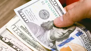 Los dólares con papel aluminio pueden conservarse en excelentes condiciones.